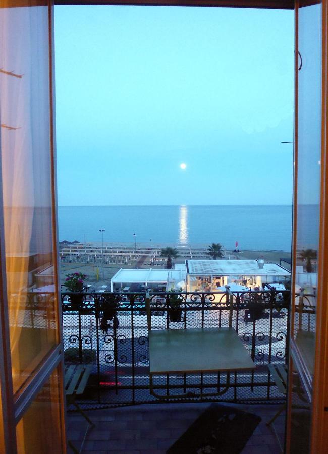 House By The Sea Apartment Albissola Marina Exterior foto