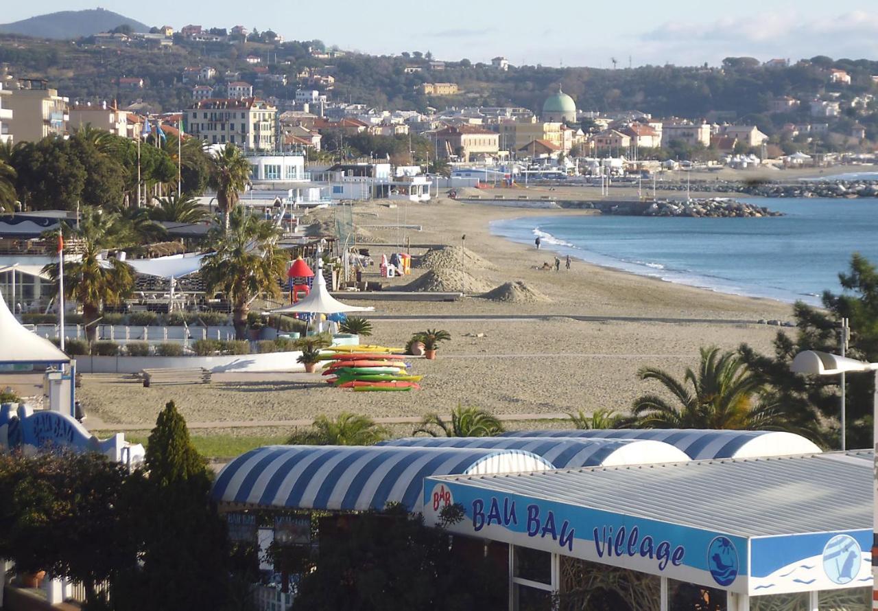 House By The Sea Apartment Albissola Marina Exterior foto